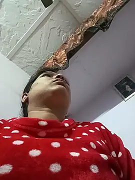 Snapshot of aliya-jaan71 chatting on 10, 2, 2026 aliya-jaan71 online show from 10, 2, 2026