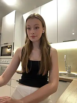 FriendlyFire 18 online show from 3, 10, 2025