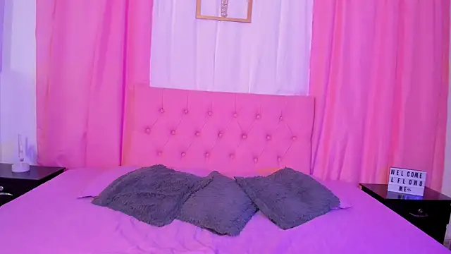 Snapshot of Nova_Luv_ chatting on 13, 10, 2025 Nova Luv online show from 13, 10, 2025