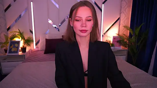 ShyySiren online show from 17, 12, 2025