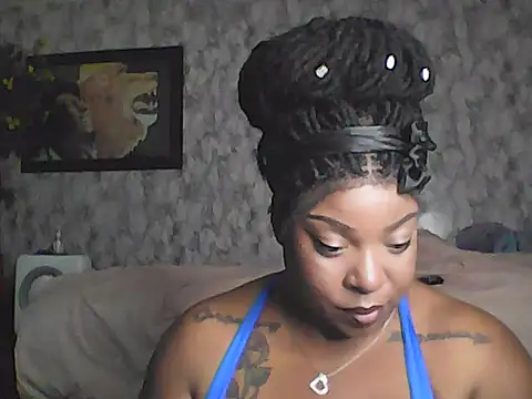 BellaBlaze25 online show from 7, 6, 2026