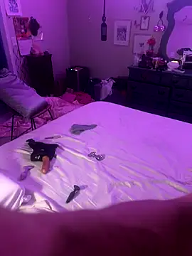 Texxaspearl online show from 24, 9, 2025