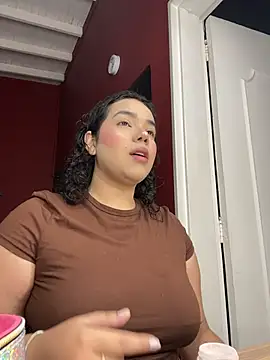 krisstenSantos online show from 16, 10, 2025