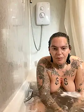 DIRTY PAISLEY X online show from 20, 10, 2025