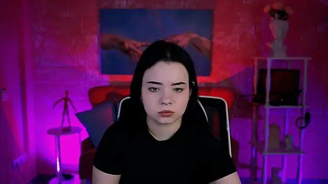 leslierowe  online show from 22, 11, 2025