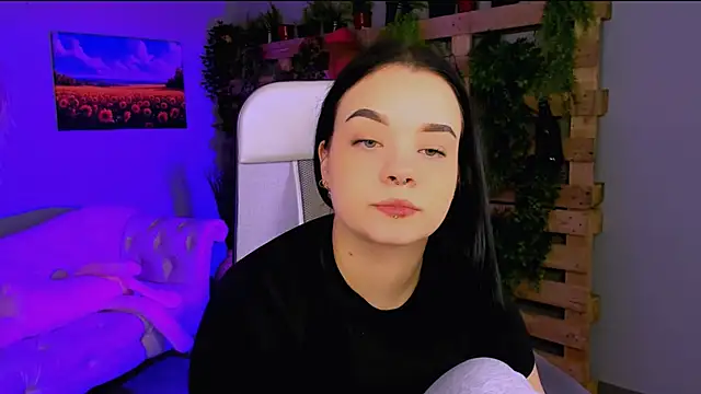 leslierowe  online show from 5, 12, 2025