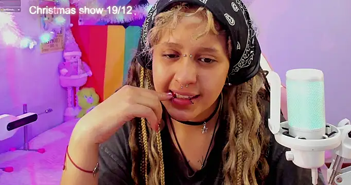 NekoWaifu online show from 18, 12, 2025