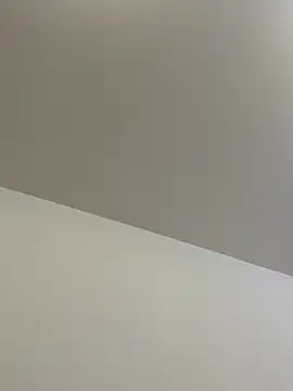 Lara khalifaa online show from 3, 4, 2026