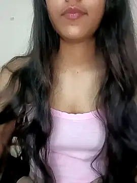 Snapshot of reetika6375 chatting on 14, 12, 2025 reetika6375 online show from 14, 12, 2025