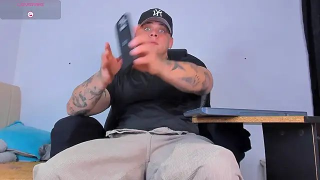 denis munera online show from 3, 10, 2025