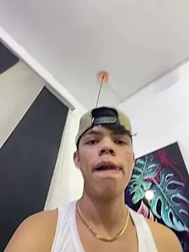 Zacktorres  online show from 13, 7, 2026
