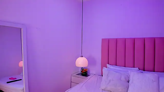 Amy Ferreira online show from 25, 10, 2025