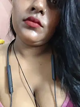 Snapshot of Jasmine_Januja chatting on 6, 7, 2026 Jasmine Januja online show from 6, 7, 2026
