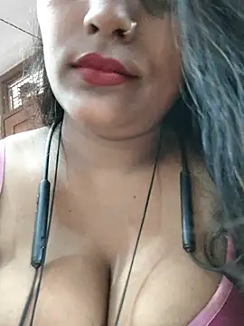 Snapshot of Jasmine_Januja chatting on 7, 7, 2026 Jasmine Januja online show from 7, 7, 2026