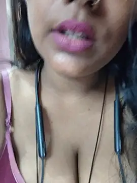 Snapshot of Jasmine_Januja chatting on 15, 7, 2026 Jasmine Januja online show from 15, 7, 2026