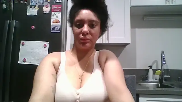 Snapshot of Dallasstar chatting on 12, 10, 2025 Dallasstar online show from 12, 10, 2025