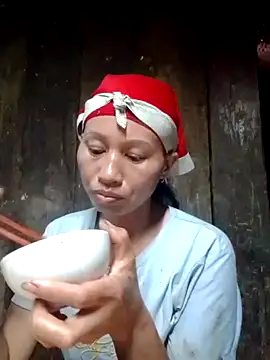 donna-bae online show from 20, 10, 2025