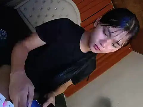 Snapshot of sweet_athena chatting on 1, 4, 2026 sweet athena online show from 1, 4, 2026
