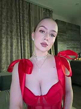 MissOyee online show from 14, 2, 2026