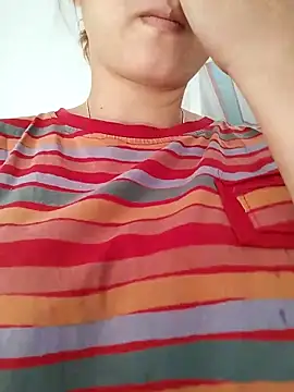 Snapshot of Poppy-y chatting on 21, 9, 2025 Poppy-y online show from 21, 9, 2025