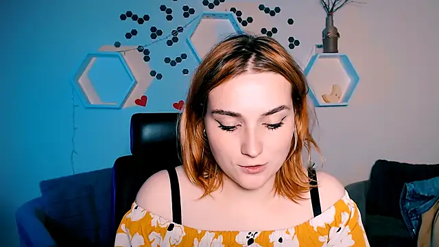 casey meow  online show from 17, 10, 2025