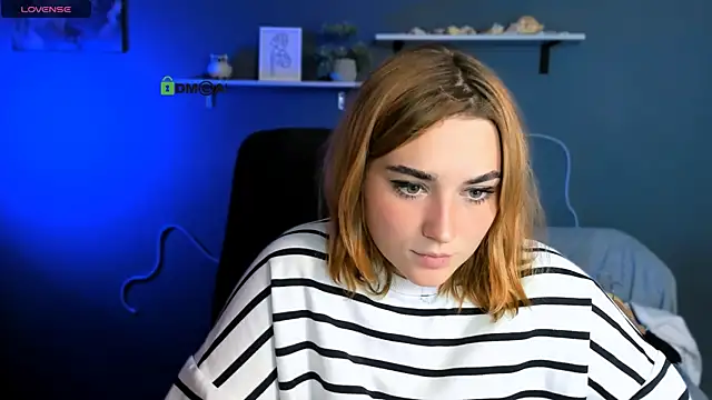 casey meow  online show from 23, 10, 2025