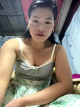 Snapshot of Qinjid002 chatting on 25, 11, 2025 Qinjid002 online show from 25, 11, 2025