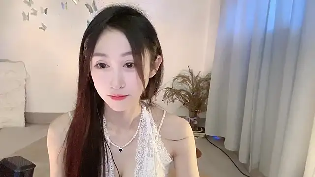Snapshot of ai-ai-mi chatting on 24, 9, 2025 ai-ai-mi online show from 24, 9, 2025