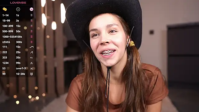 Snapshot of Monika__youthful chatting on 14, 11, 2025 Monika youthful online show from 14, 11, 2025