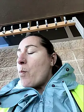 bichota85 online show from 3, 2, 2026