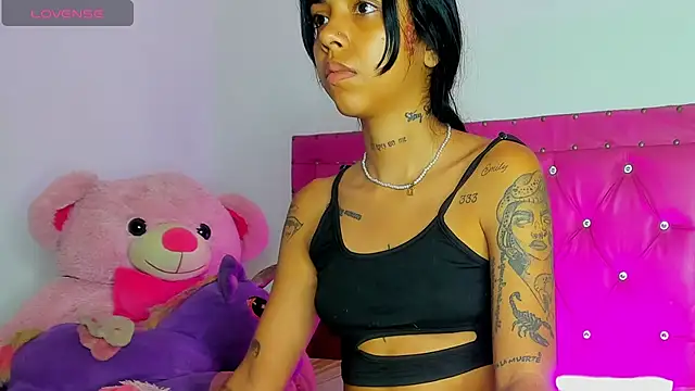 dahiiangomezz online show from 22, 4, 2026