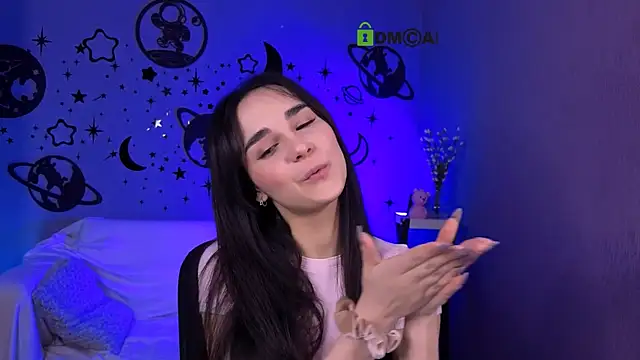 ariana ross7 online show from 17, 4, 2026