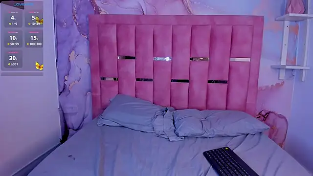 LunaWiill  online show from 10, 10, 2025