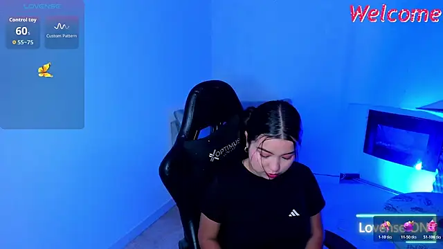 Snapshot of LunaWiill_ chatting on 8, 1, 2026 LunaWiill online show from 8, 1, 2026