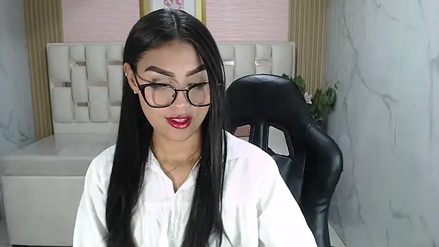 lissandra s online show from 4, 12, 2025