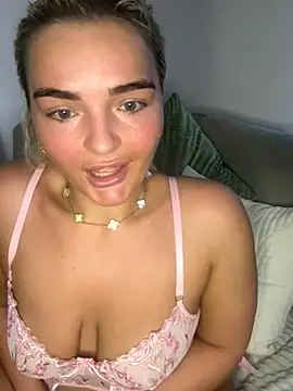 Snapshot of BelleXx chatting on 21, 9, 2025 BelleXx online show from 21, 9, 2025