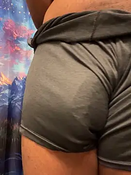 Snapshot of TallDickguy00 chatting on 18, 9, 2025 TallDickguy00 online show from 18, 9, 2025