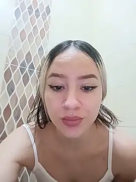 Snapshot of Shairaclark_ chatting on 24, 5, 2026 Shairaclark online show from 24, 5, 2026