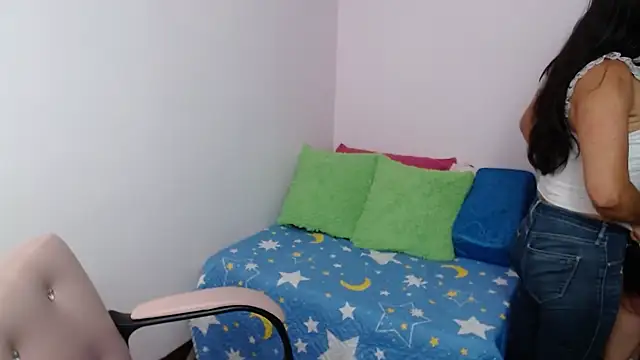 camilavargas  online show from 18, 3, 2026