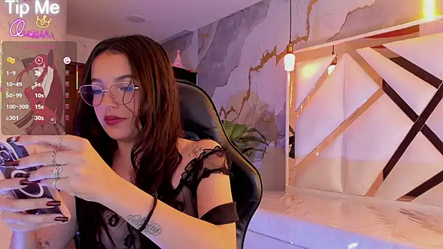 Snapshot of sophiadoll_tf chatting on 18, 4, 2026 sophiadoll tf online show from 18, 4, 2026