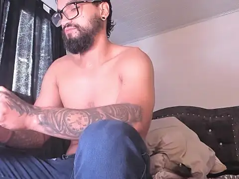 Snapshot of Chrys_harris77 chatting on 19, 6, 2026 Chrys harris77 online show from 19, 6, 2026