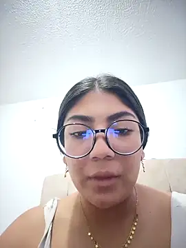 Violettabloom  online show from 10, 10, 2025