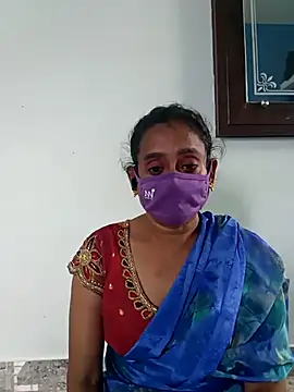 honeyqueen143 online show from 5, 12, 2025