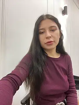 Valerie Ohara online show from 5, 10, 2025