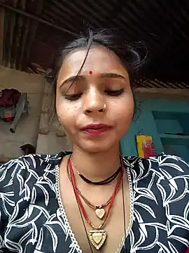 Snapshot of R_Roshni chatting on 18, 10, 2025 R Roshni online show from 18, 10, 2025