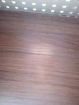 ValeriaLove43211 online show from 7, 4, 2026