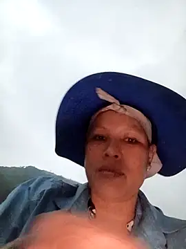 Snapshot of callistra chatting on 18, 4, 2026 callistra online show from 18, 4, 2026