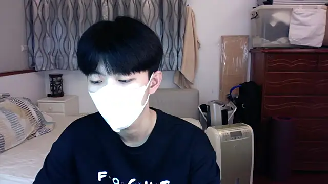 kai101010 online show from 30, 10, 2025