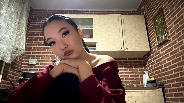 EmmaLeexth online show from 29, 3, 2026