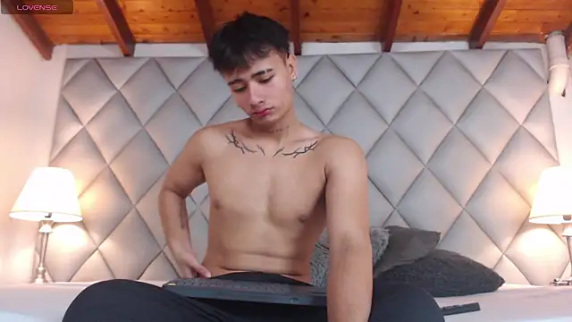 Clement Reyes online show from 2, 10, 2025